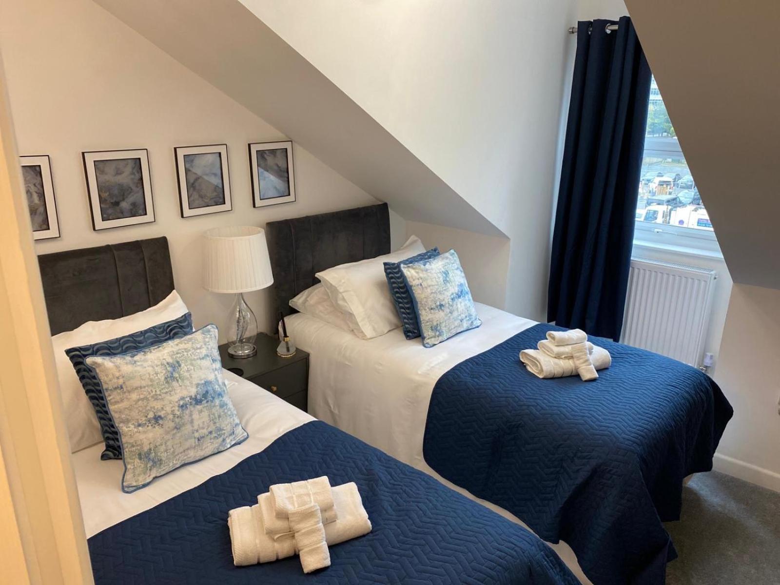 Stylish Apartment In Watford Watford  Buitenkant foto